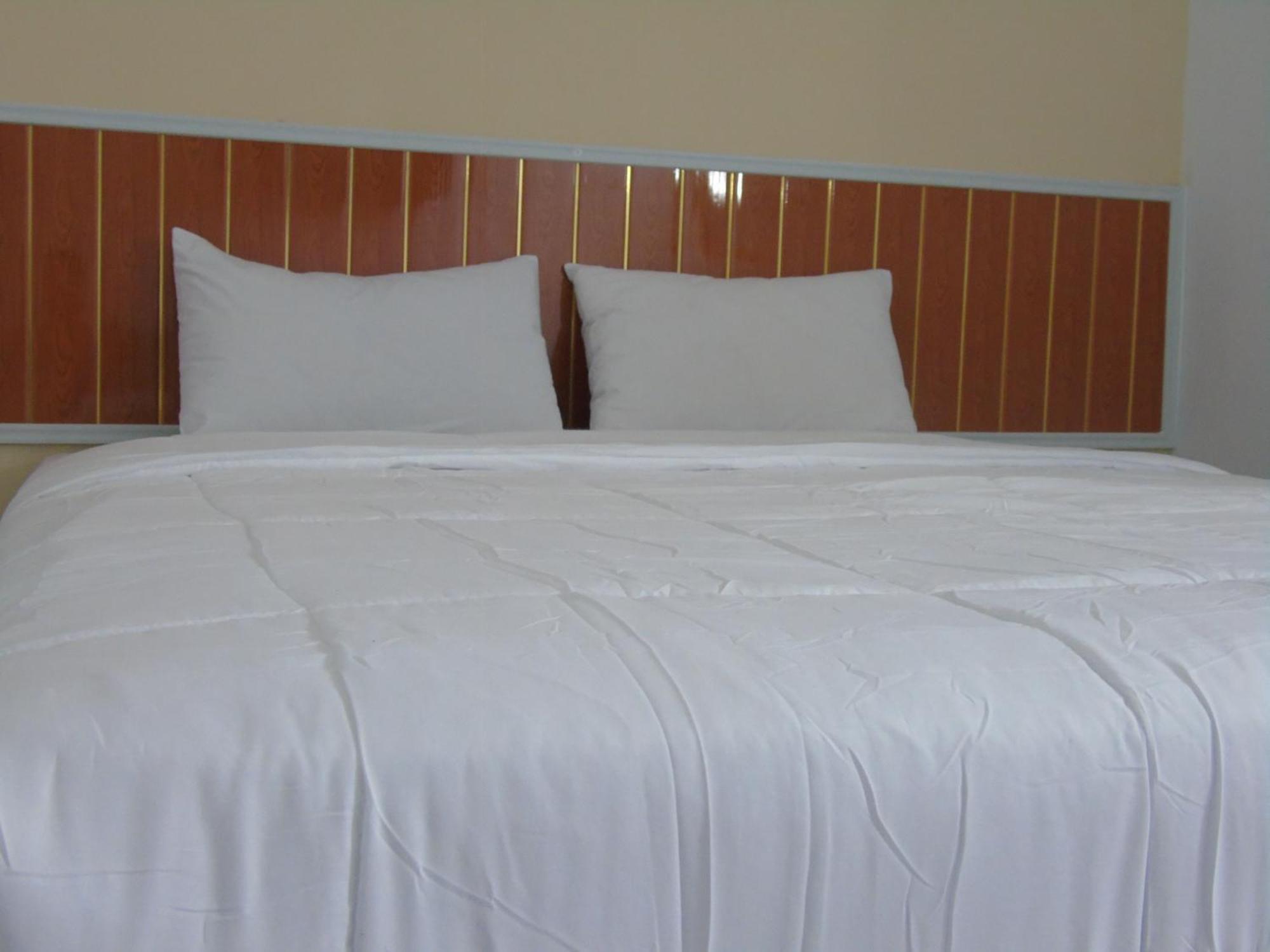 Hotel Permata Zamrud Cirebon Pokój zdjęcie