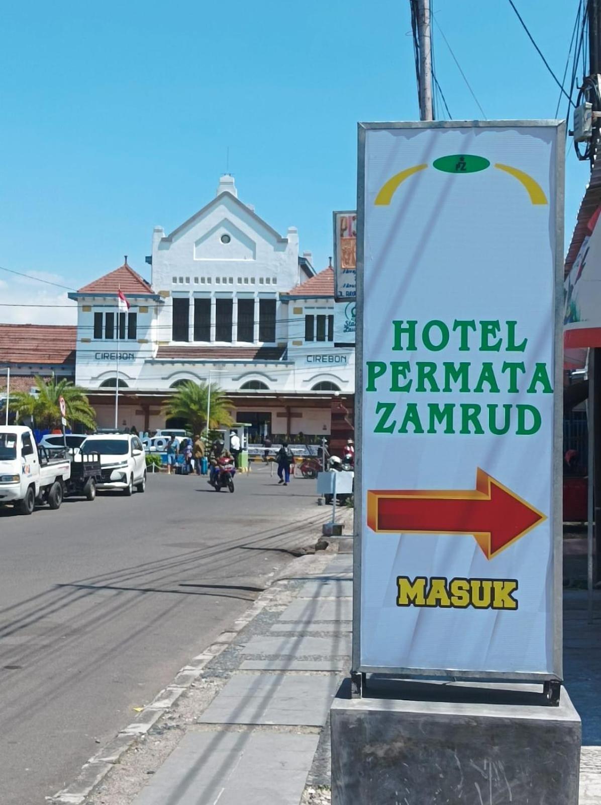Hotel Permata Zamrud Cirebon Zewnętrze zdjęcie